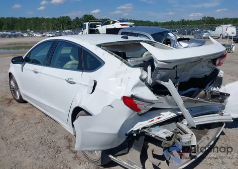 2014 Ford Fusion Titanium из США, поврежденный, VIN 3FA6P0K97ER277369